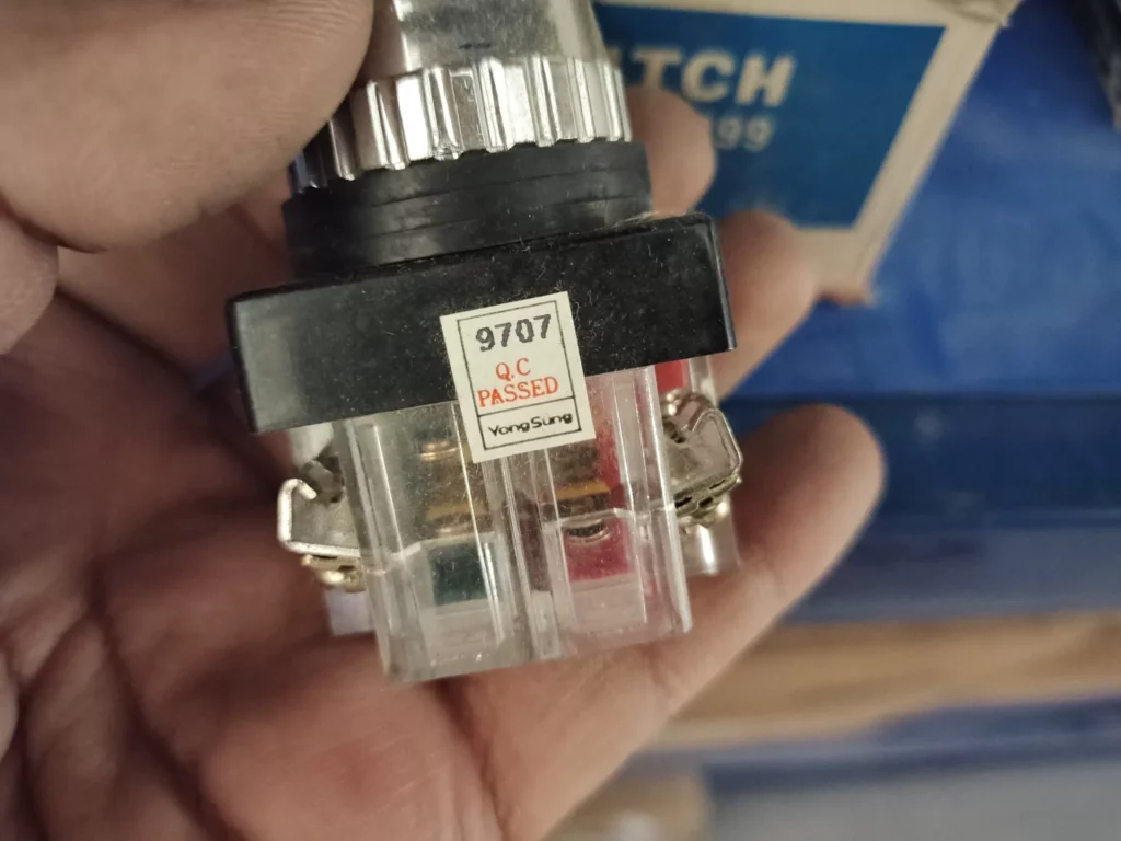 YongSung YSP 12-11 Switch thumbnail
