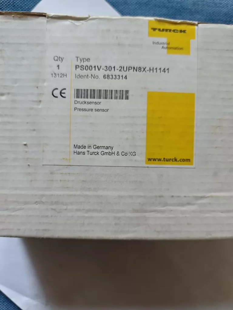 TURCK Pressure Sensor PS001V-301-2UPN8X-H1141 thumbnail