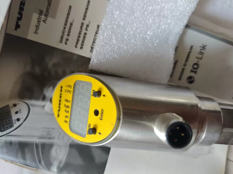 TURCK Pressure Sensor PS001V-301-2UPN8X-H1141 thumbnail