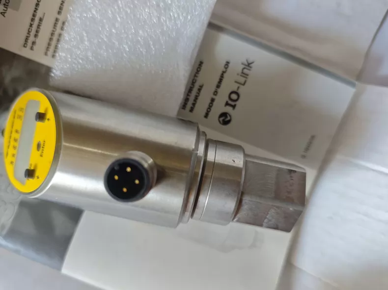 TURCK Pressure Sensor PS001V-301-2UPN8X-H1141 thumbnail