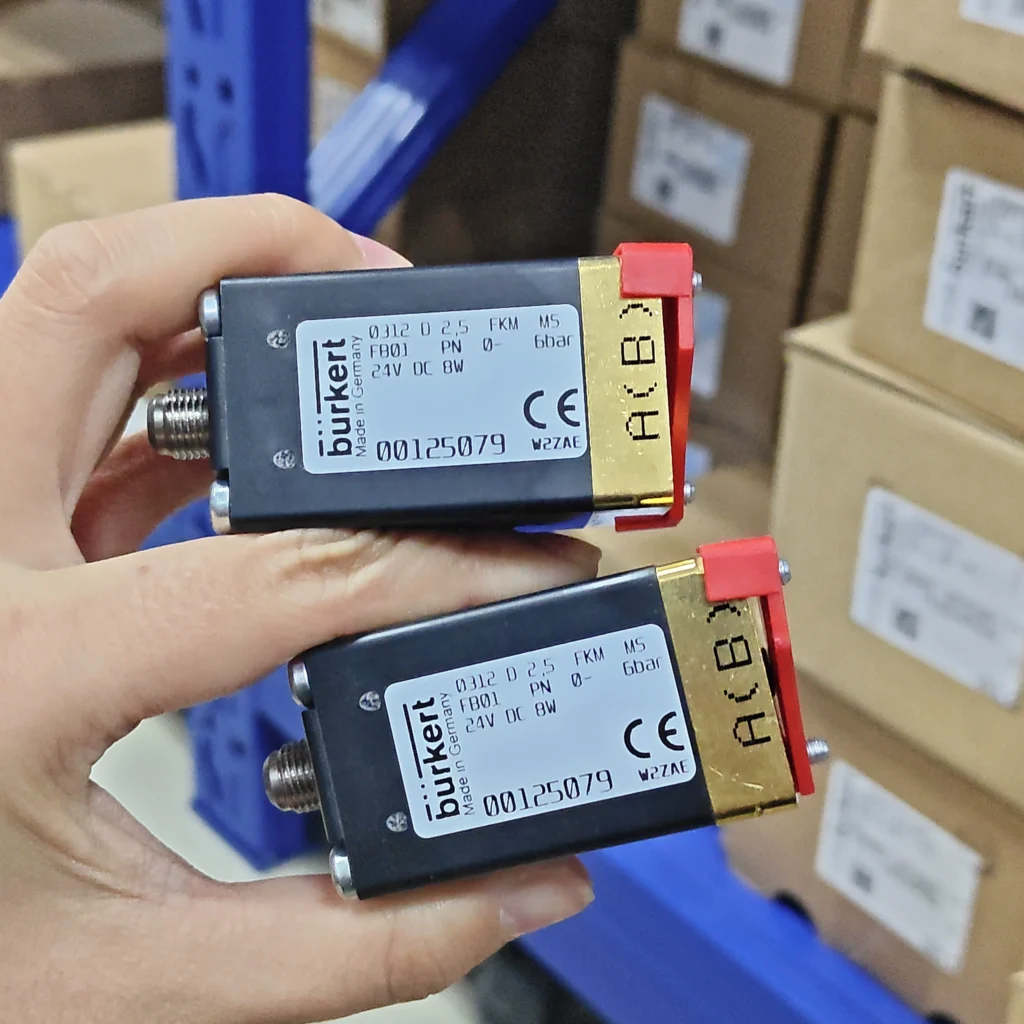 Burkert 125079 Solenoid Valve