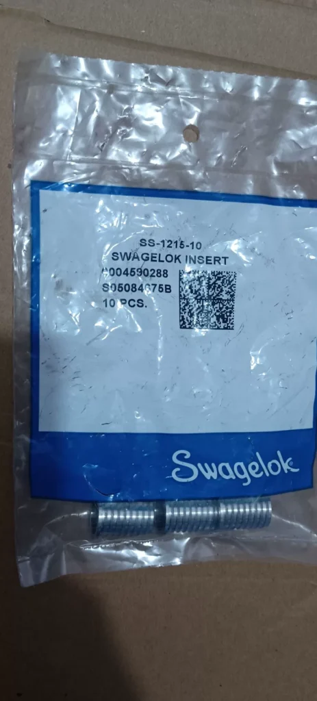 Swagelok SS-1215-10 Connector