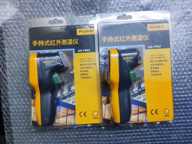 FLUKE PRO Infrared Thermometer thumbnail