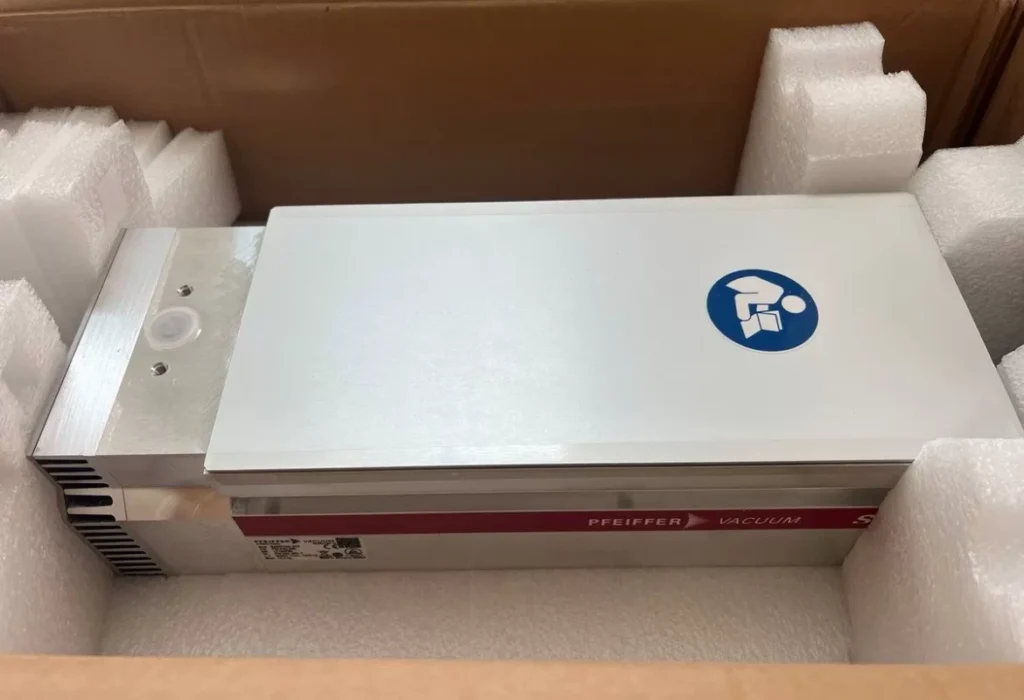 Pfeiffer Vacuum SplitFlow 310 Vacuum Pump