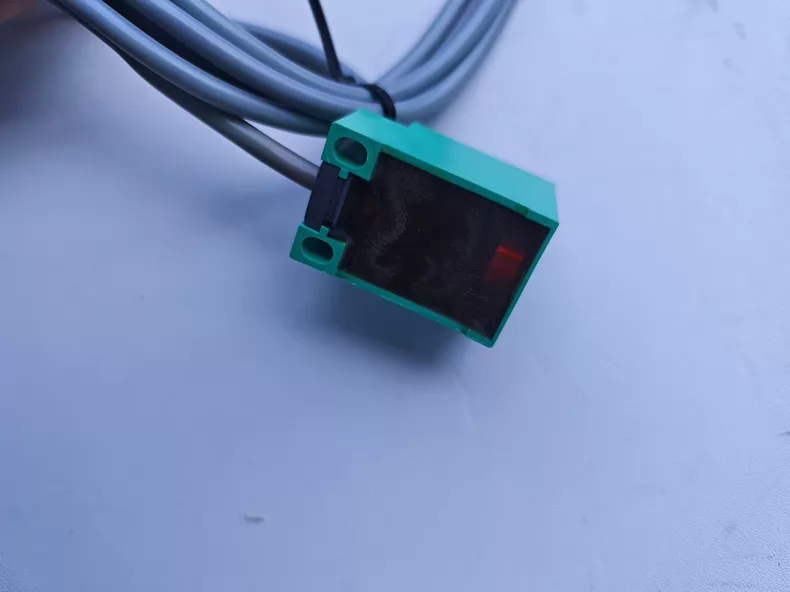 Pepperl+Fuchs Proximity Sensor NBN10-F10-E2 thumbnail