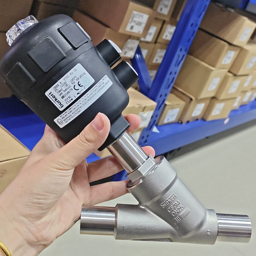 Burkert 154678 Valve