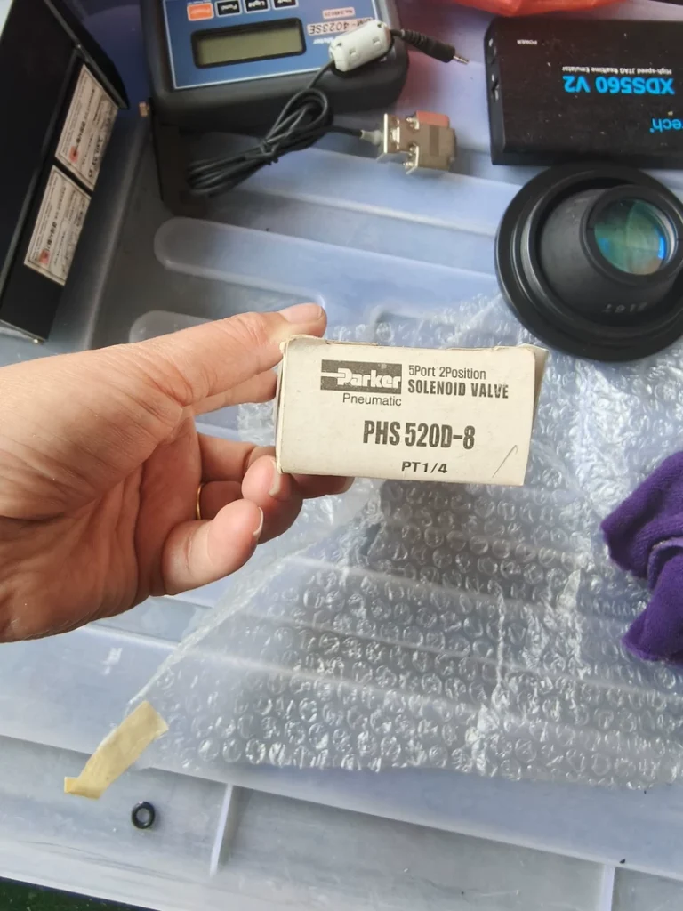 Parker Solenoid Valve PHS520D-8 thumbnail