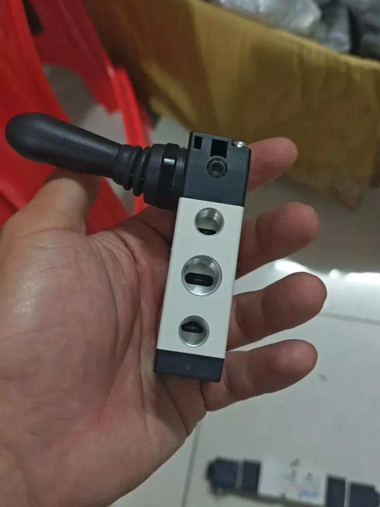 AIRTAC 4H230C-08 Valve thumbnail