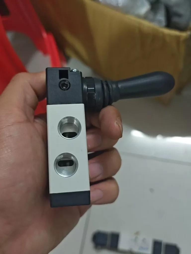 AIRTAC 4H230C-08 Valve thumbnail
