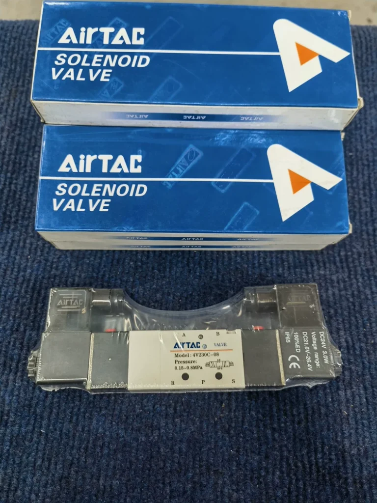 Airtac 4V230C-08 Valve