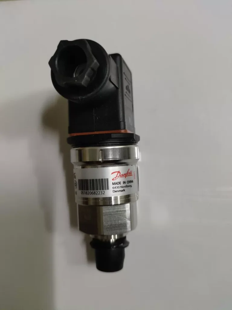 Danfoss 060G3583 Pressure Sensor thumbnail