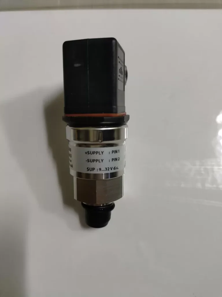 Danfoss 060G3583 Pressure Sensor thumbnail