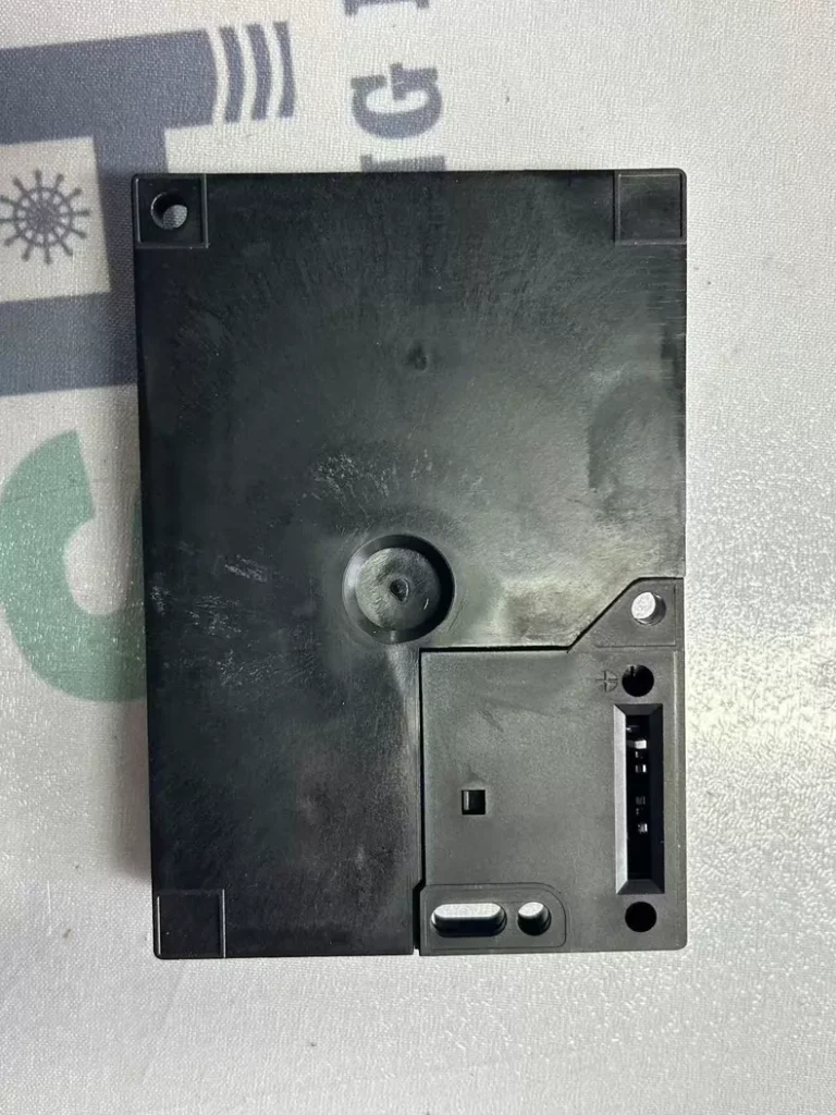Schmersal 615XK/Z12PRK Limit Switch thumbnail