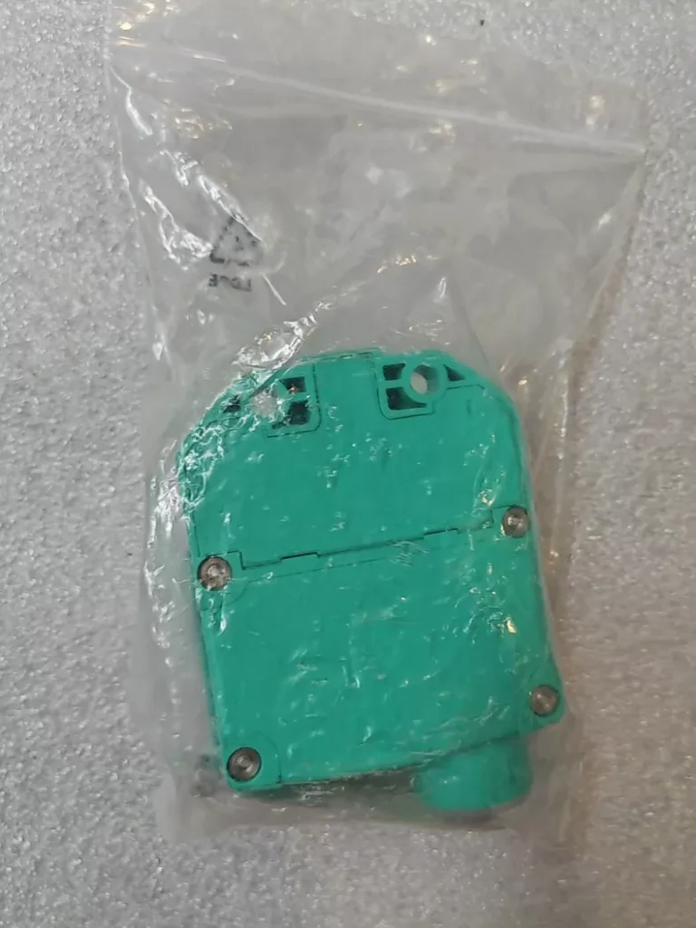 Pepperl+Fuchs NCN3-F31K-N4 thumbnail