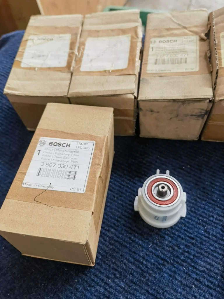 Bosch FD404 enlarged view