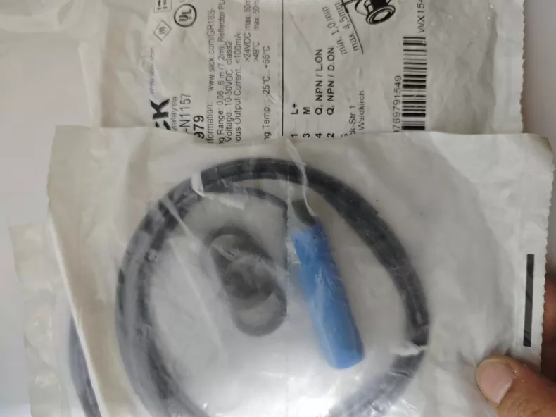 SICK Photoelectric Sensor GRL18-N1157 thumbnail