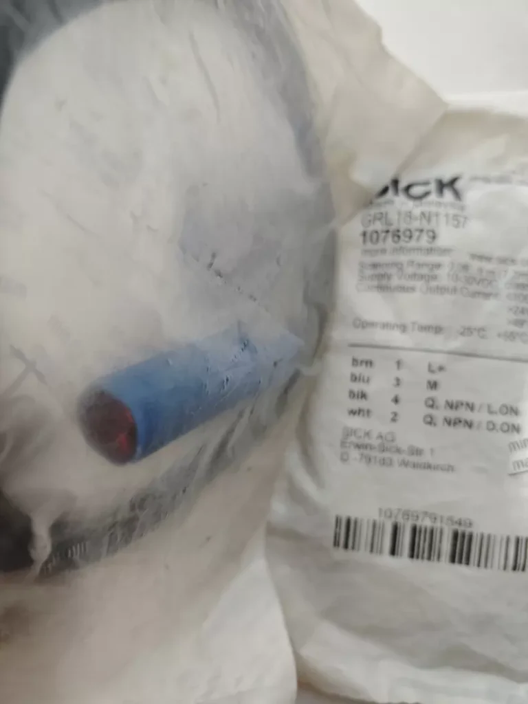 SICK Photoelectric Sensor GRL18-N1157 thumbnail