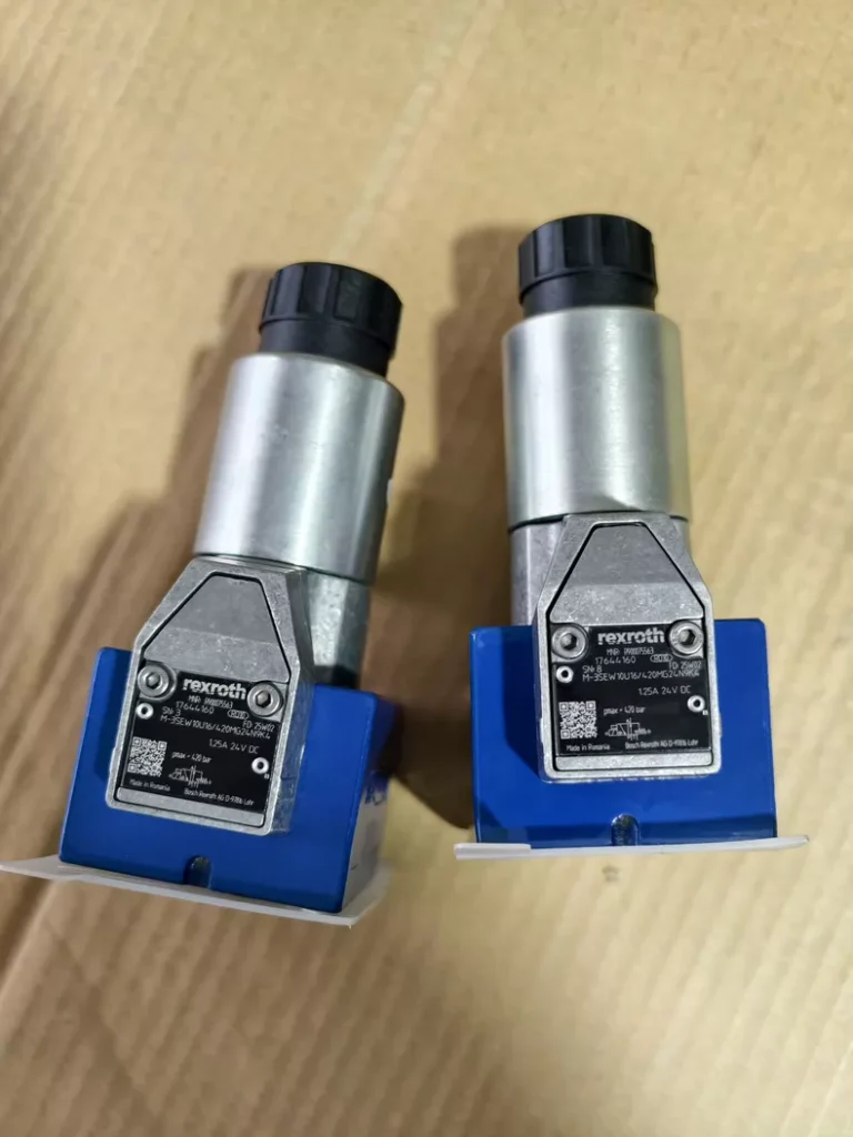 Bosch Rexroth M-3SEW10U1X/420MG24N9K4 Hydraulic Valve