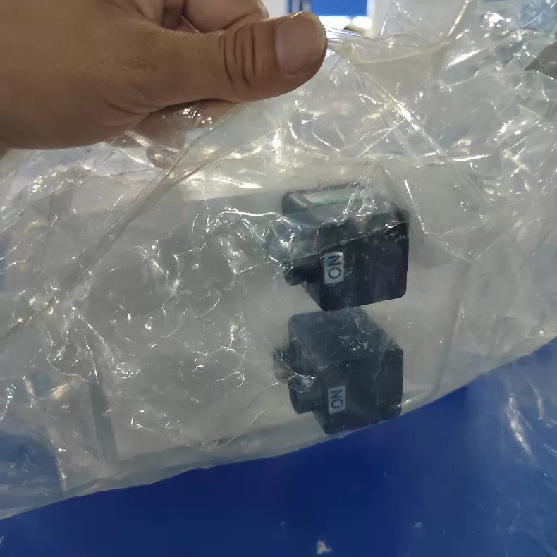 CKD LXY-1988-L4 Chemical Valve thumbnail