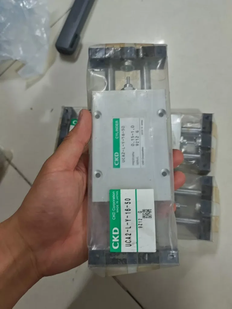 CKD UCA2-L-Y-16-50 Cylinder thumbnail