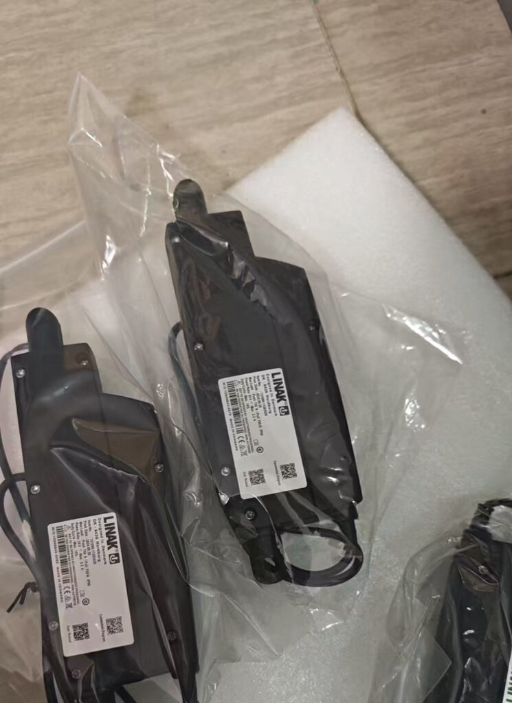 LINAK 121000-11302420 Linear Actuator thumbnail