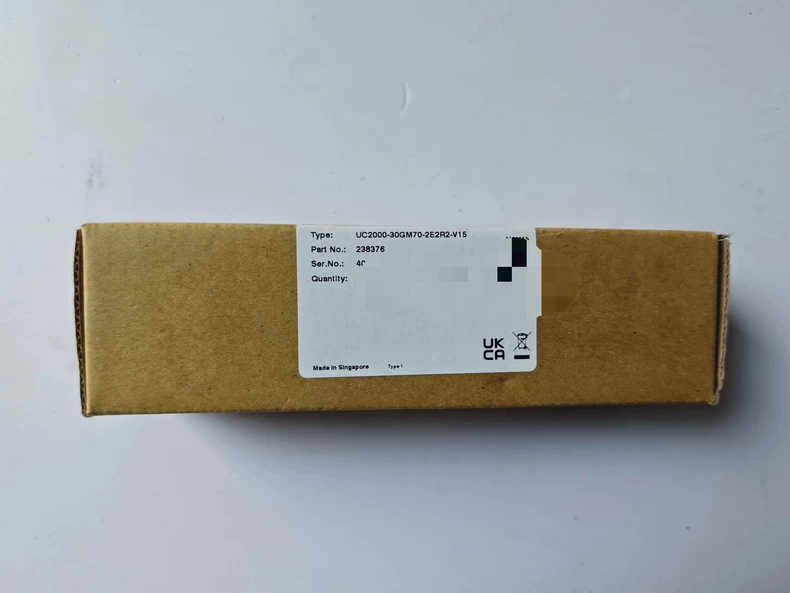Pepperl+Fuchs Ultrasonic Sensor UC2000-30GM70-2E2R2-V15 thumbnail