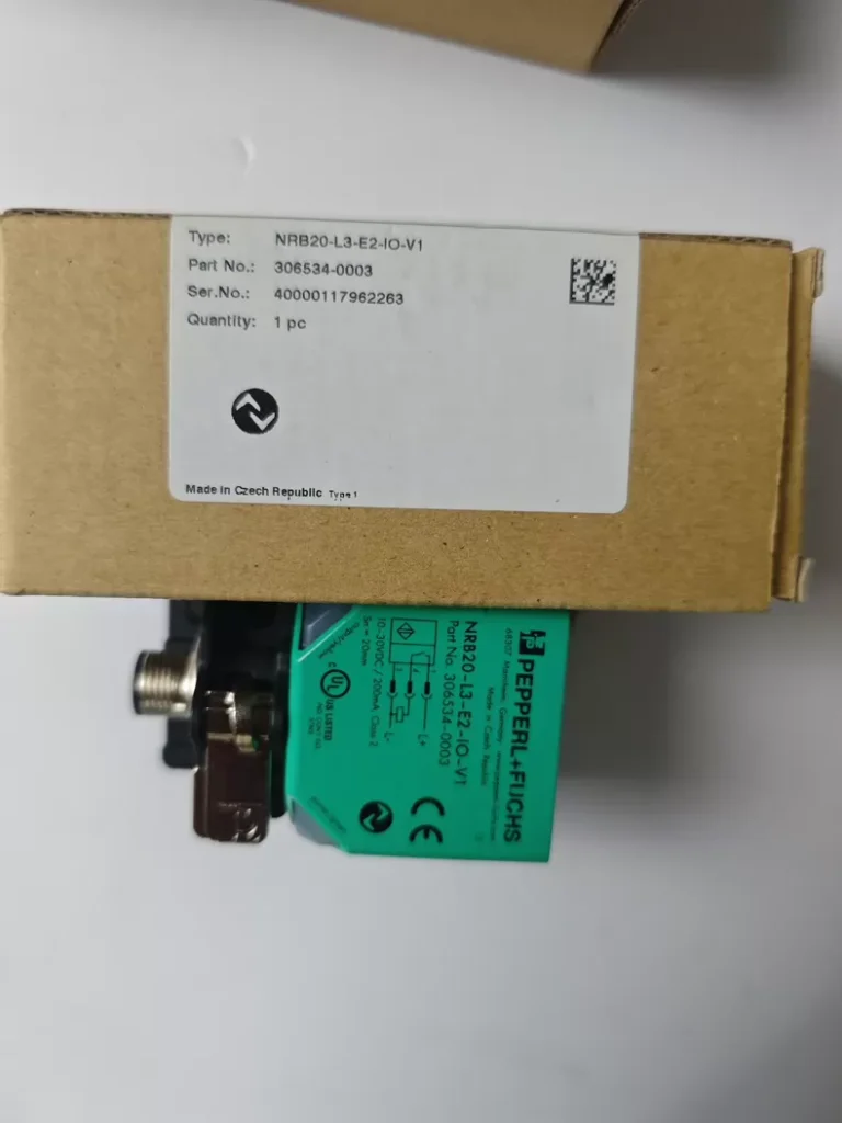 Pepperl+Fuchs Proximity Sensor NRB20-L3-E2-IO-V1 thumbnail