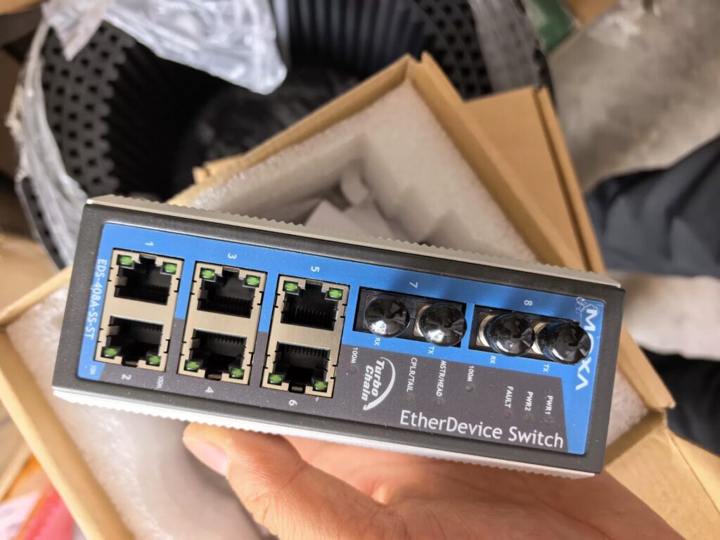 Moxa V1.4 Network Switch thumbnail