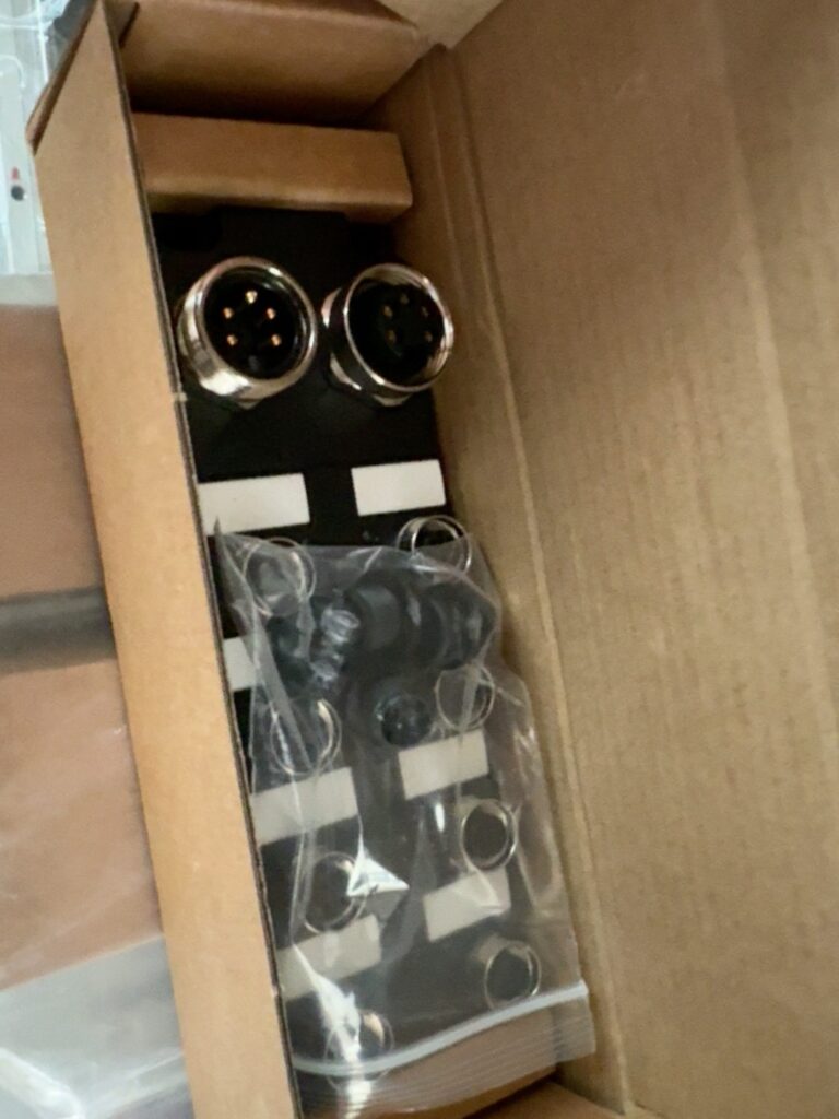 MRVTECH JB8E5-MM5-MF5/DN Junction Box thumbnail