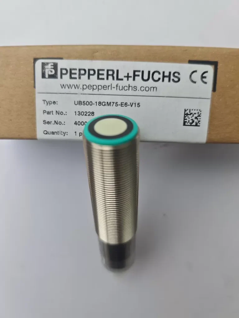 Pepperl+Fuchs Ultrasonic Sensor UB500-18GM75-E6-V15 thumbnail