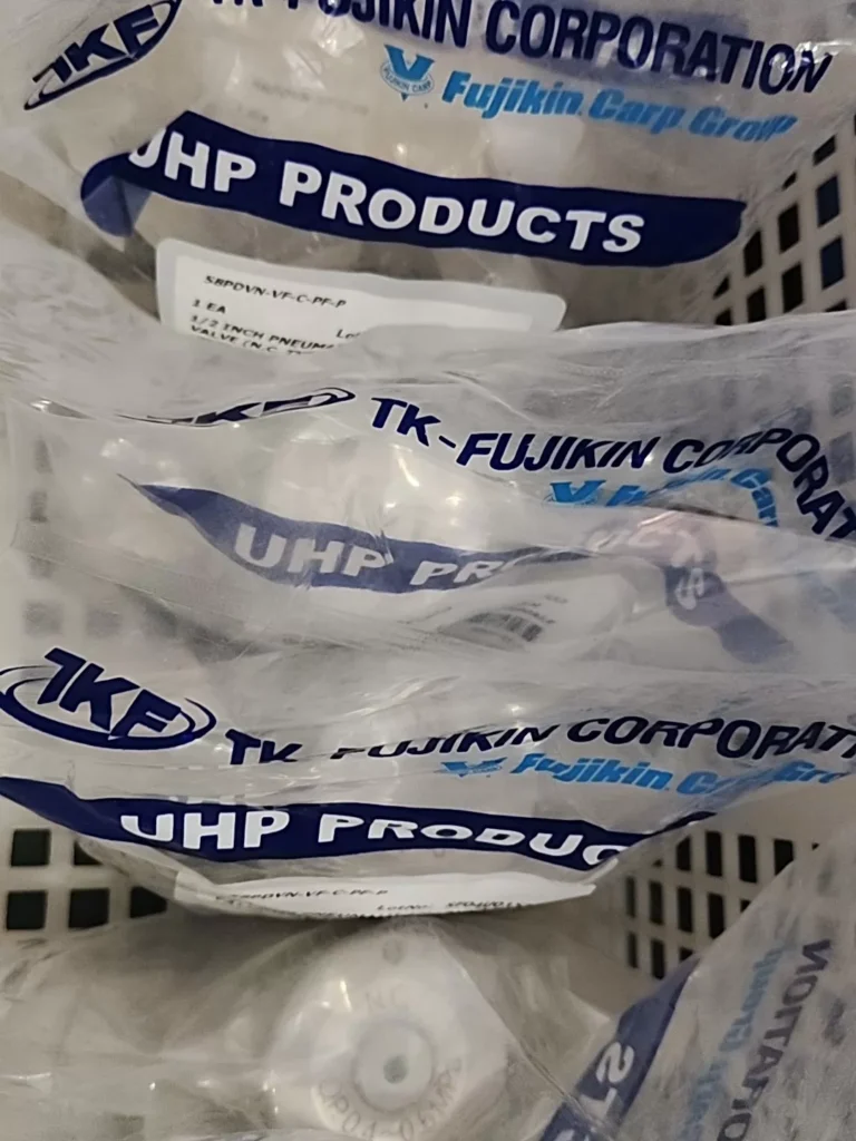 Fujikin S8PDVN-VM-O-PF-P Diaphragm Valve thumbnail