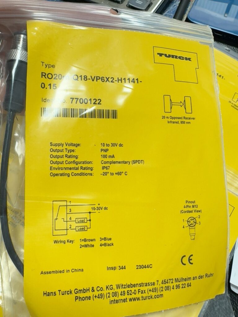 Turck RO20M-Q18-VP6X2-H1141-0.15 Photoelectric Sensor
