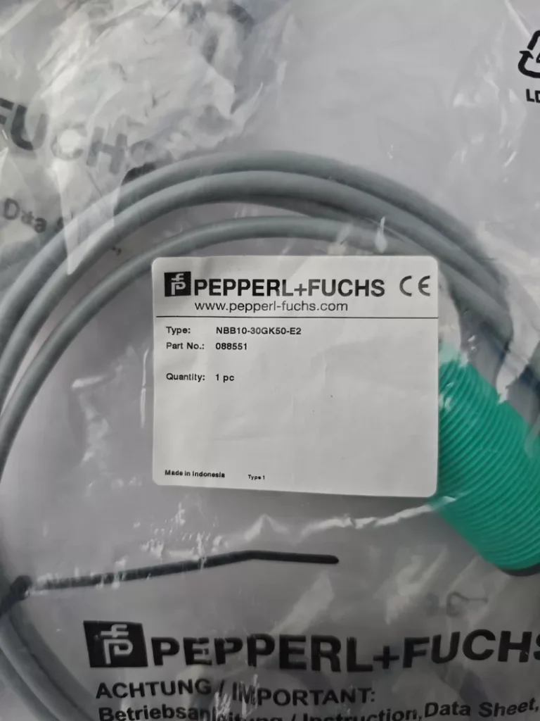 Pepperl+Fuchs Proximity Sensor NBB10-30GK50-E2 thumbnail