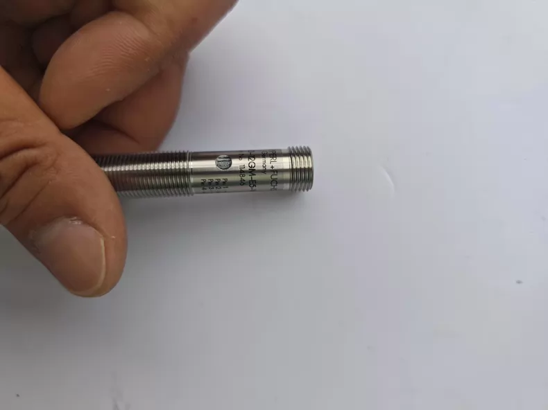 Pepperl+Fuchs Sensor UB400-12GM-E5-V1 thumbnail
