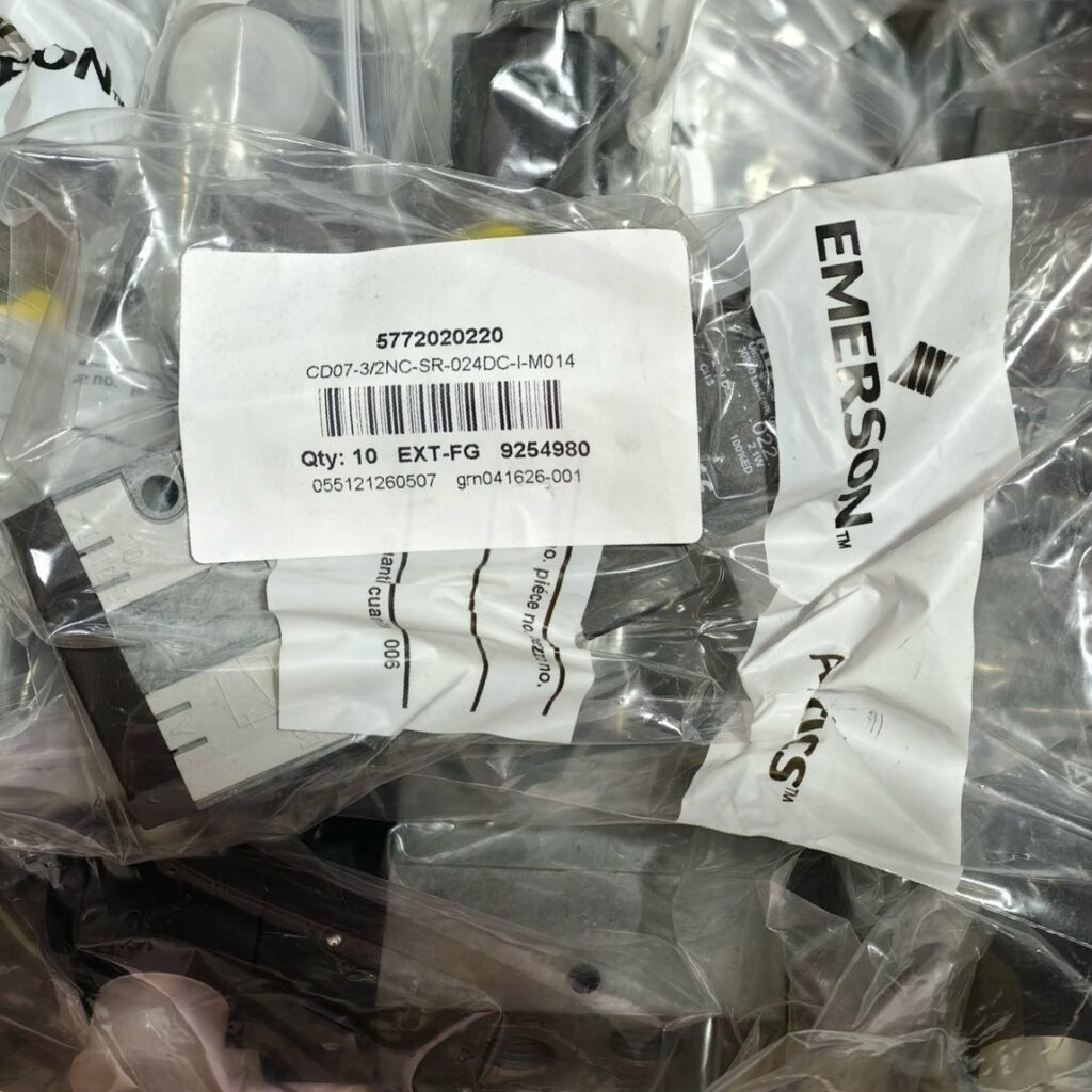 Aventics 5772020220 Pneumatic Valve thumbnail