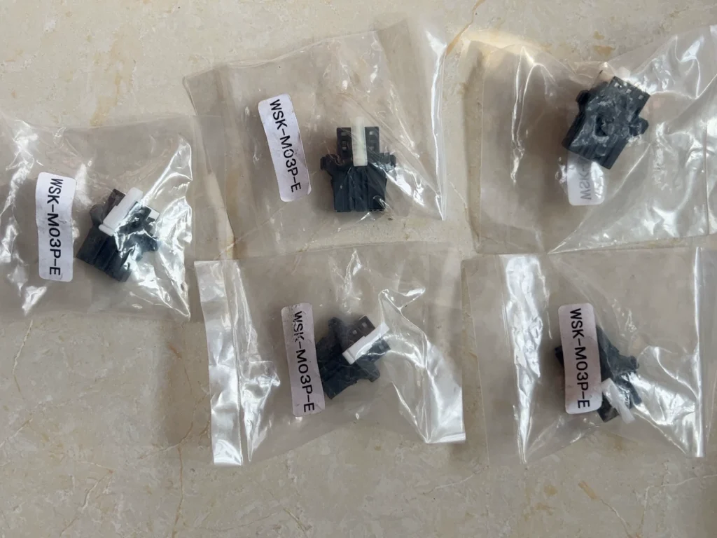 Fuji Electric WSK-M03P-E Connector