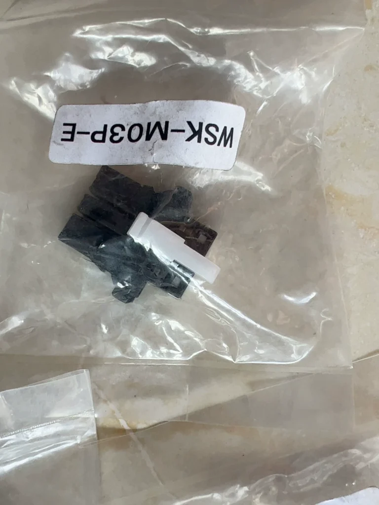 Fuji Electric WSK-M03P-E Connector thumbnail