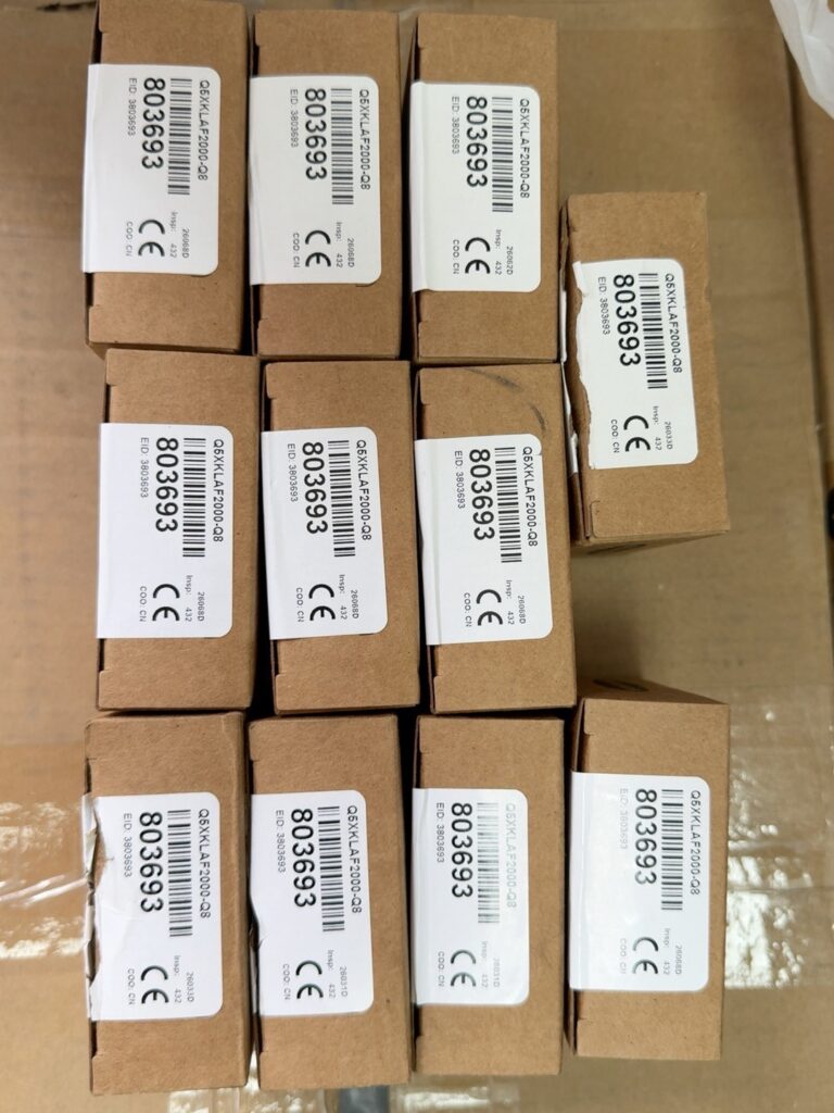 Banner Engineering Q5XKLAF2000-Q8 Sensor