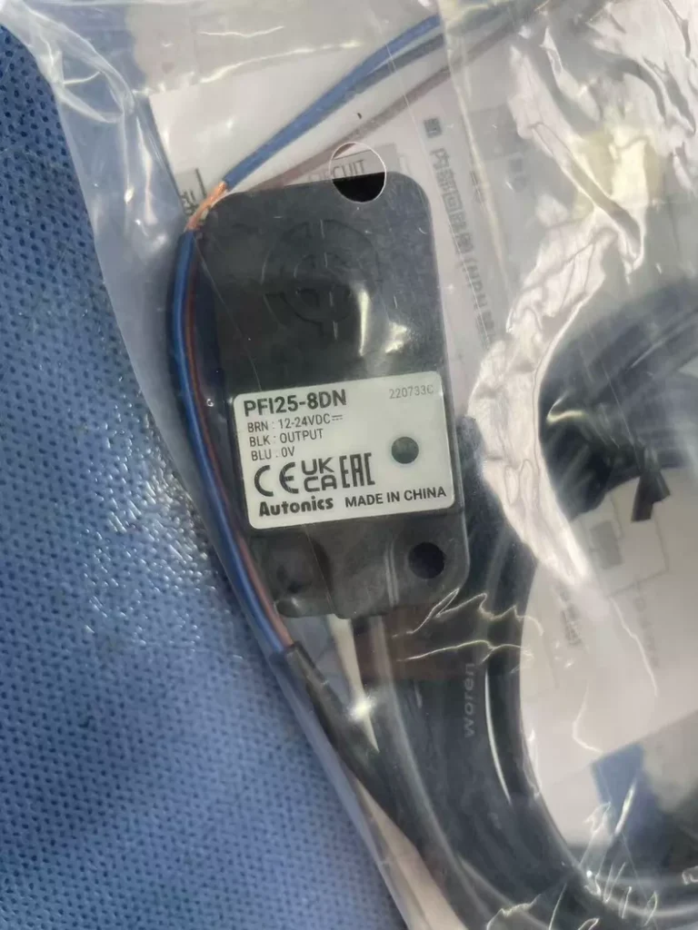 Autonics PF125-8DN Proximity Switch thumbnail