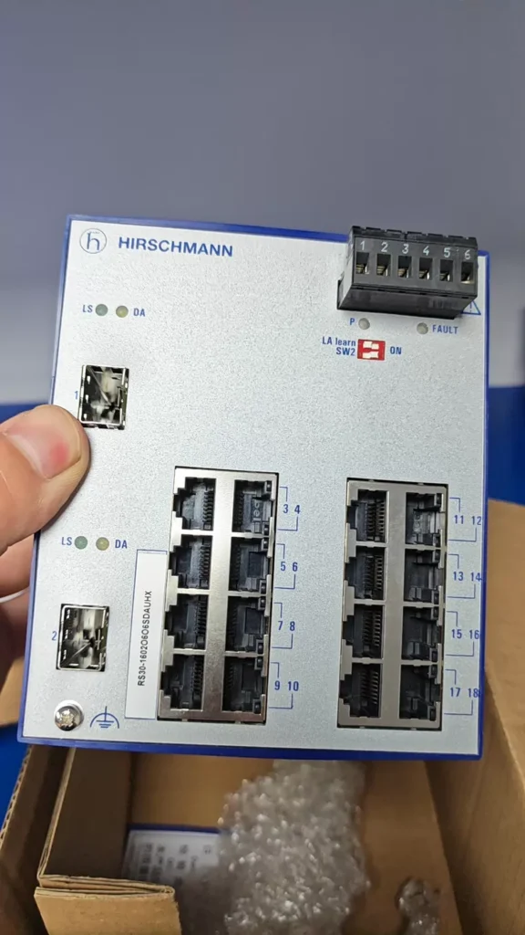 Hirschmann RS30-1602O6O6DAUHX Industrial Switch thumbnail