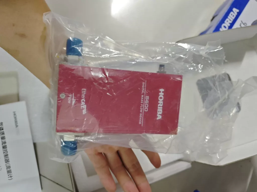 HORIBA S600-B Mass Flow Meter thumbnail