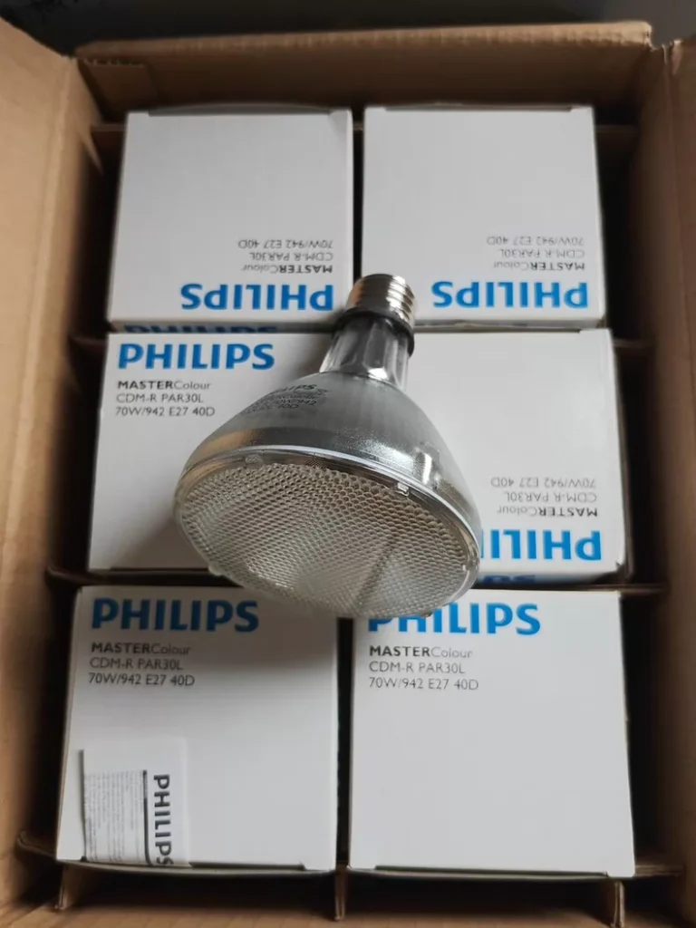 Philips CDM-R Metal Halide Lamp thumbnail