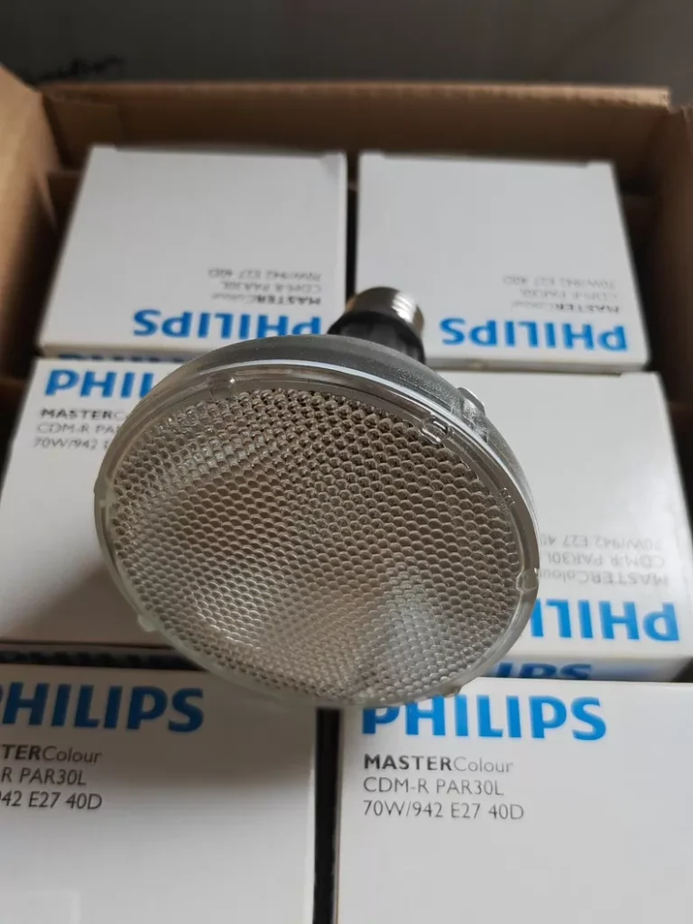 Philips CDM-R Metal Halide Lamp thumbnail