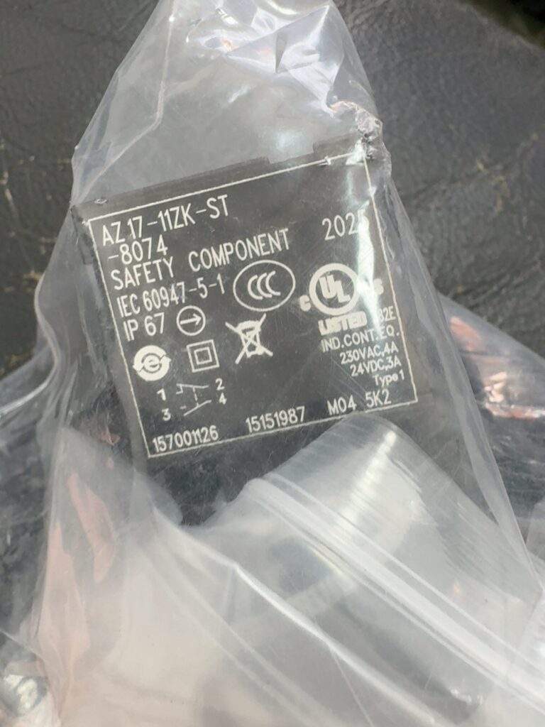 Schmersal AZ17-11ZK-ST Switch