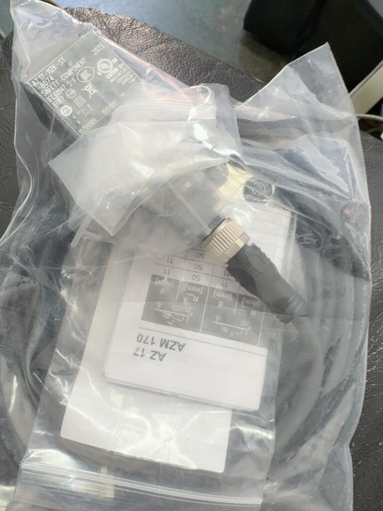 Schmersal AZ17-11ZK-ST Switch thumbnail