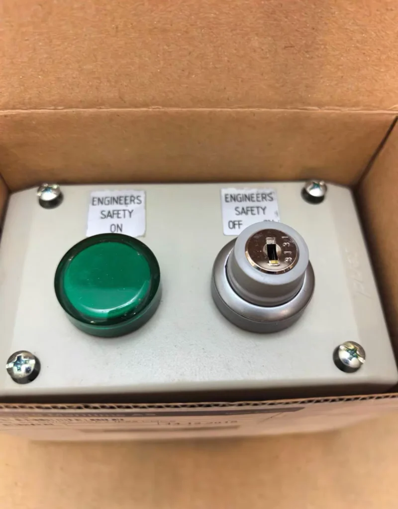 Kongsberg 8100339 Switch