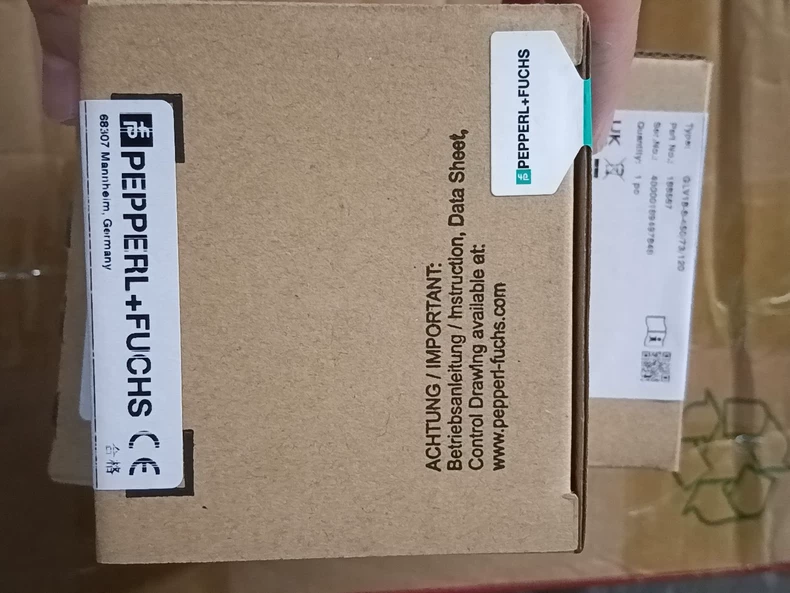 Pepperl+Fuchs GLV18-8-450/73/120 Proximity Sensor thumbnail