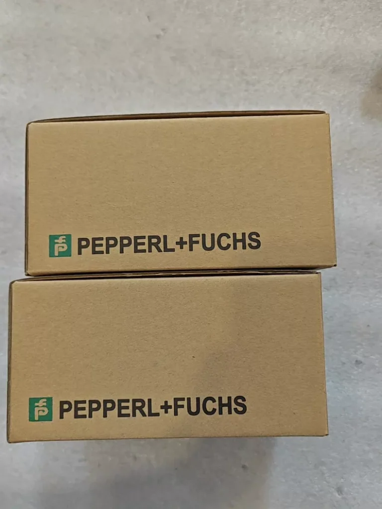 Pepperl+Fuchs PCV100-F200-B17-V1D-6011 thumbnail