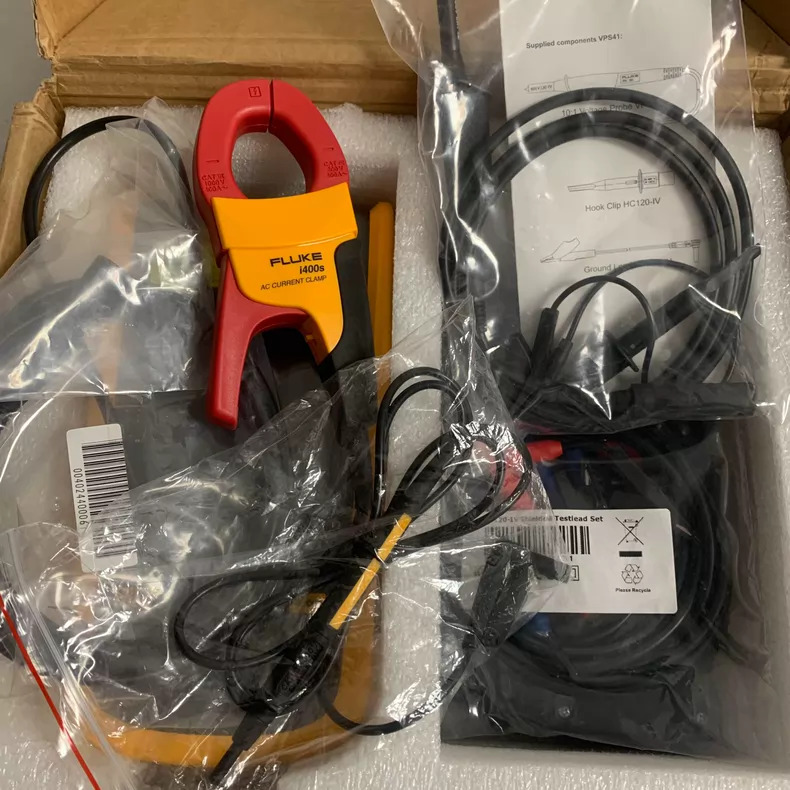 Fluke 125B Oscilloscope
