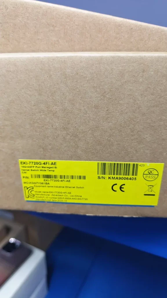 Advantech EKI-7720G-4FI-AE Industrial Switch